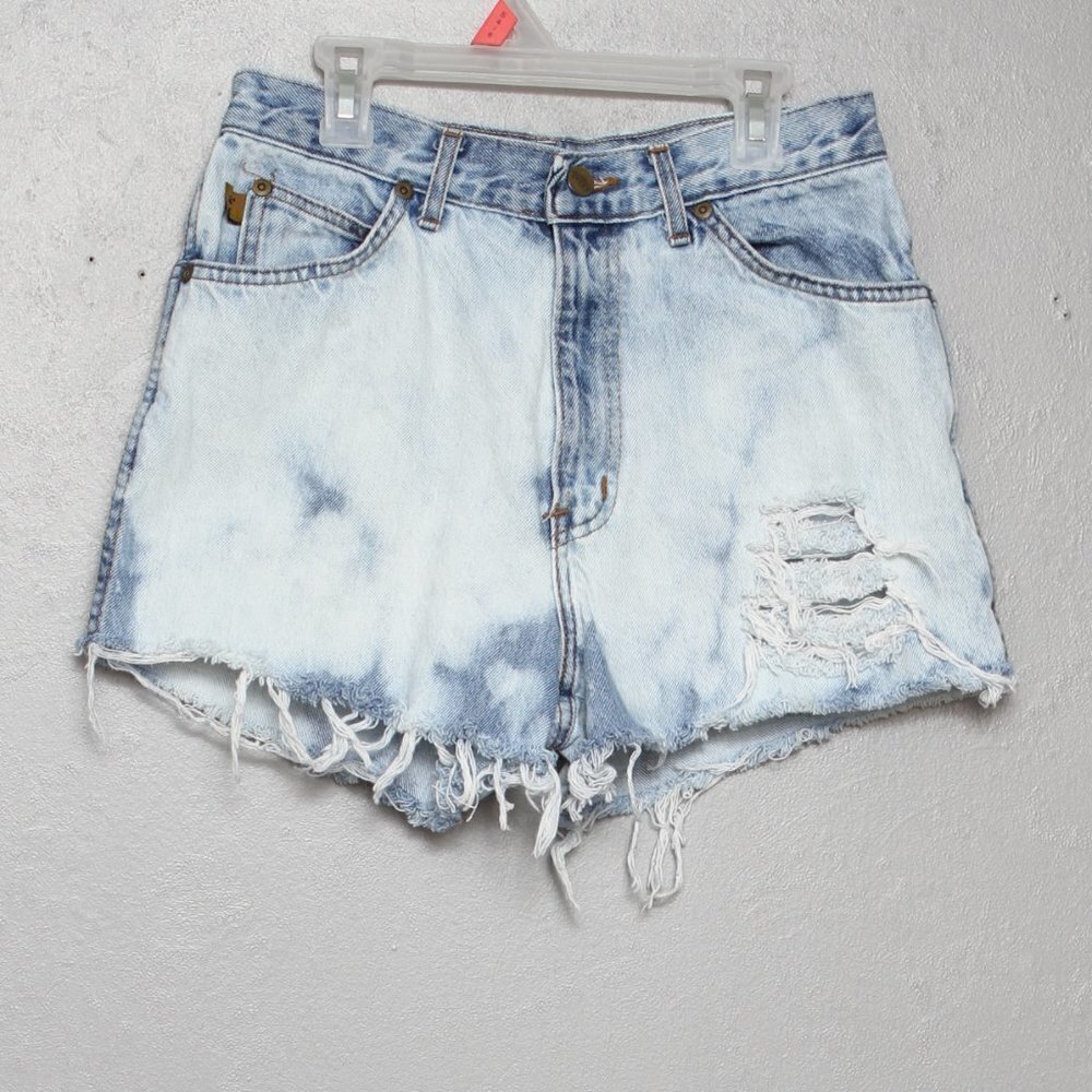 Chic vintage bleached dyed diy cut off distressed denim jean shorts